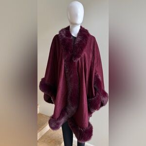 New SOFIA CASHMERE Faux Fur Trimmed Cashmere Cape, Burgundy